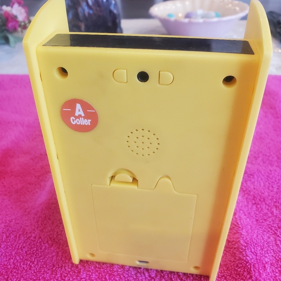 Arcade Pac-Man Mini Arcade Machine - Yellow - Picture 3 of 7